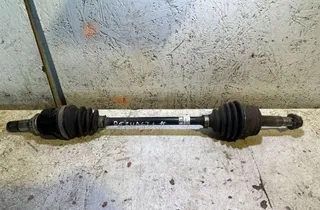 PEUGEOT 108 1 generation (2015-2021) Przedni lewy wał napędowy 10284935 35037146