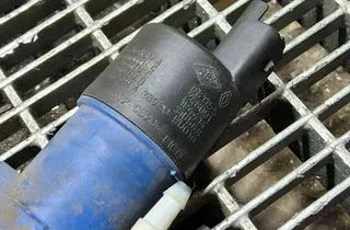RENAULT Clio 4 generation (2012-2020) Silnik zbiornika spryskiwacza 9641553880 33225609